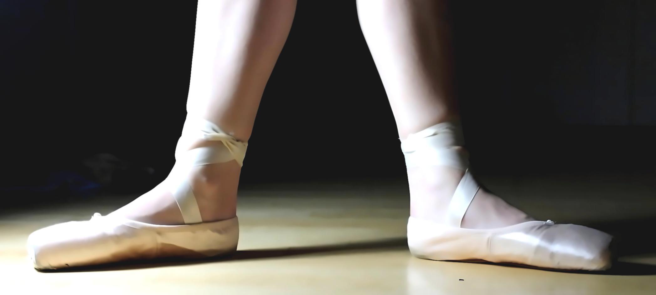 Studio di danza zetracaeliioniciva durante una sessione di pratica
